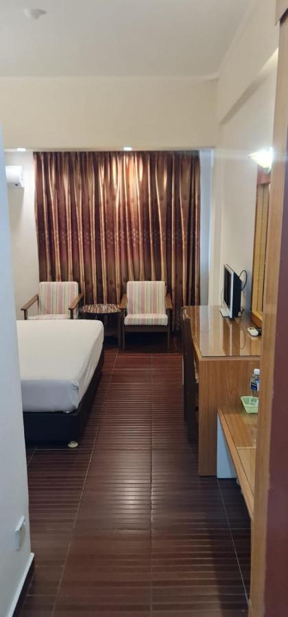 Paradise Hotel تانجونغ بينانغ المظهر الخارجي الصورة