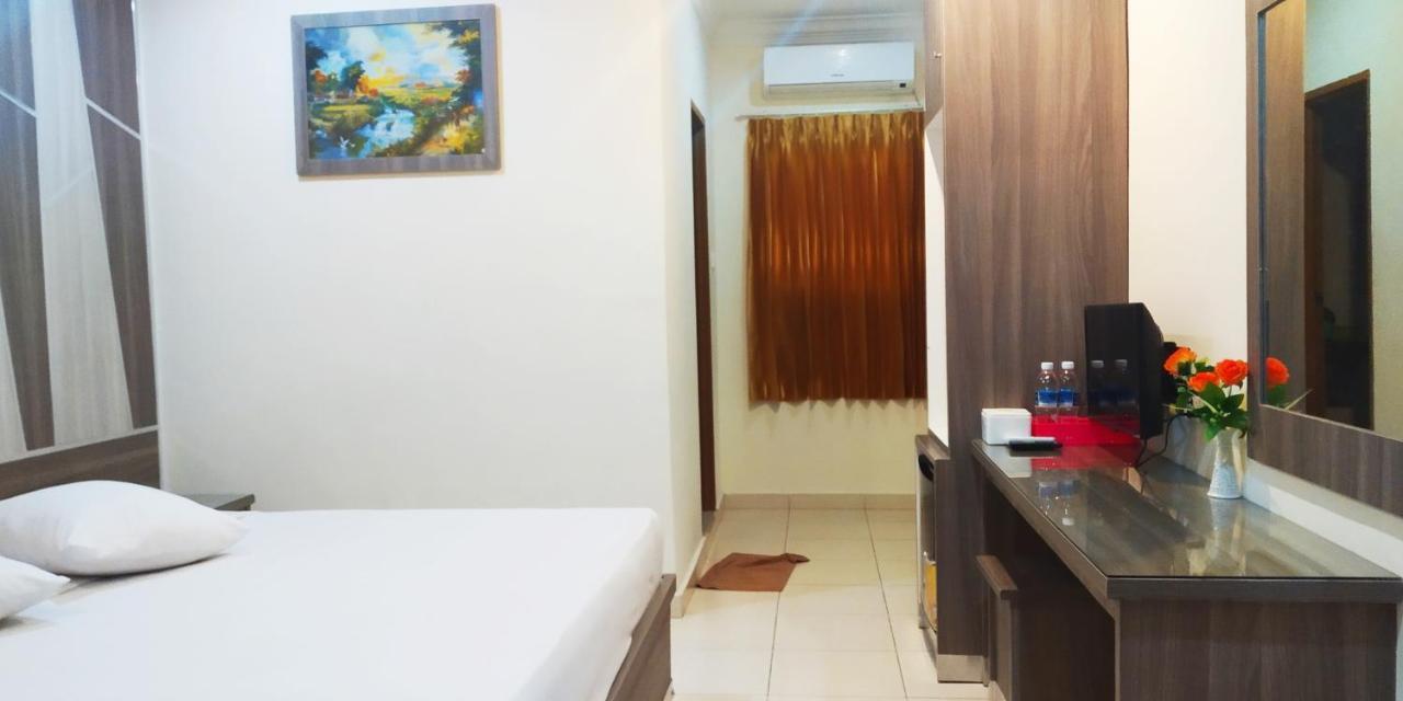 Paradise Hotel تانجونغ بينانغ المظهر الخارجي الصورة